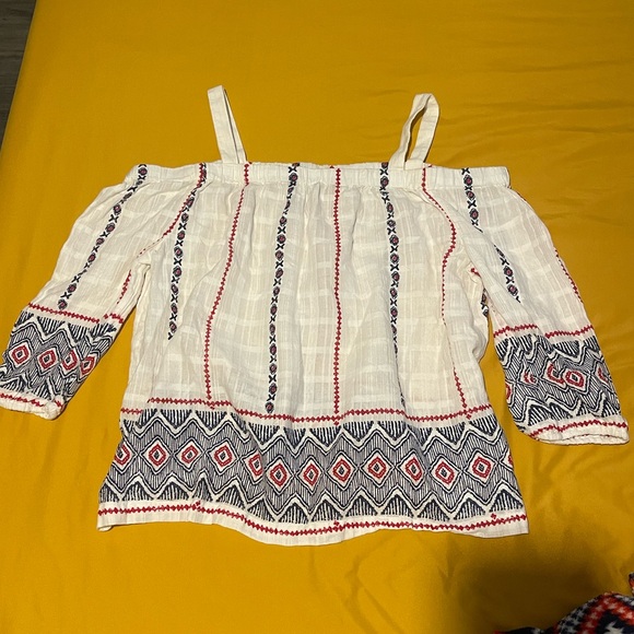 White Embroidered Off-the-Shoulder Top - Picture 2 of 4